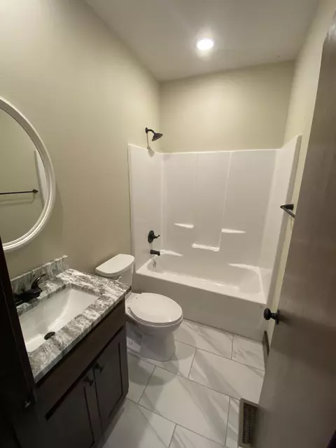 405 E Rosalie St, Strafford, MO 65757 photo 5