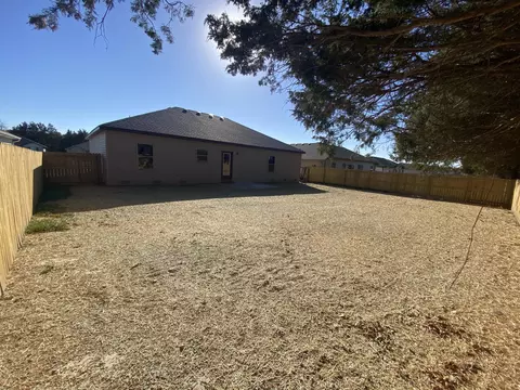 405 E Rosalie St, Strafford, MO 65757 photo 2