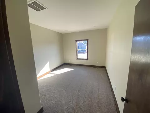 405 E Rosalie St, Strafford, MO 65757 photo 6
