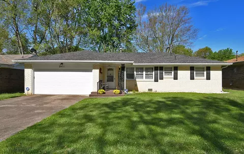 2411 S Dollison Ave, Springfield, MO 65807