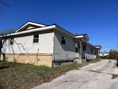 1713 E Commercial St, Springfield, MO 65803