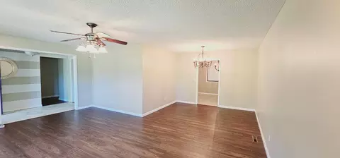 3155 S Valley View Ave, Springfield, MO 65804 photo 11