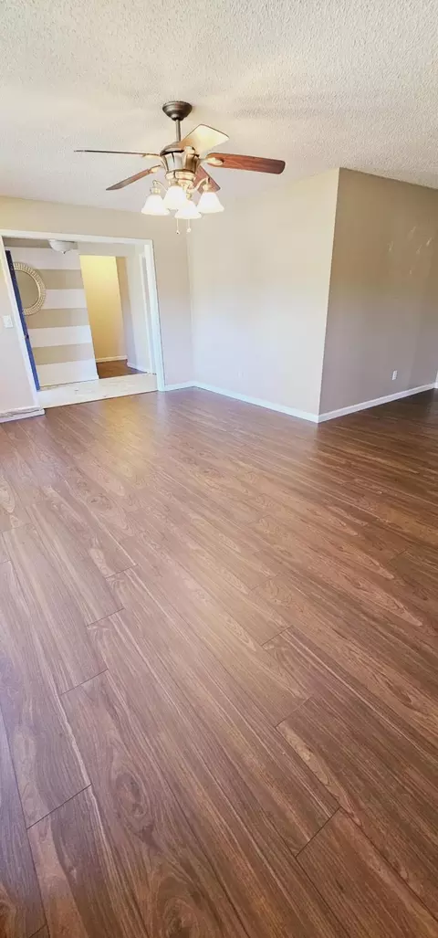 3155 S Valley View Ave, Springfield, MO 65804 photo 13
