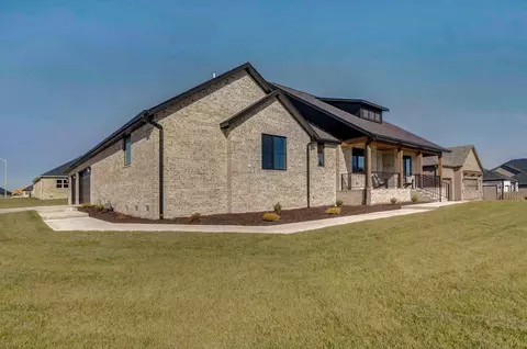 4413 E Kenwood Dr, Springfield, MO 65802 photo 3