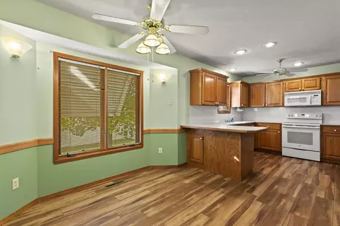 3119 S Newton Ave, Springfield, MO 65807 photo 4