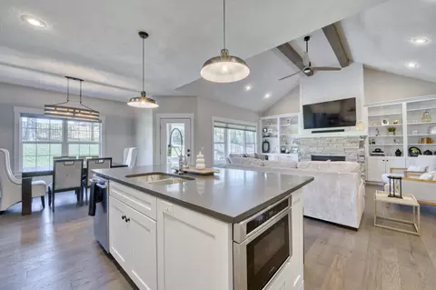 2549 E Olde Ivy St, Springfield, MO 65804 photo 15