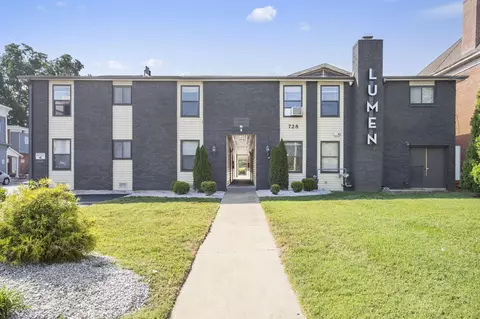 728 E Walnut St, Springfield, MO 65806