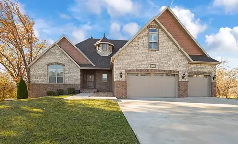 852 E Ailesbury Rd, Nixa, MO 65714 photo 2