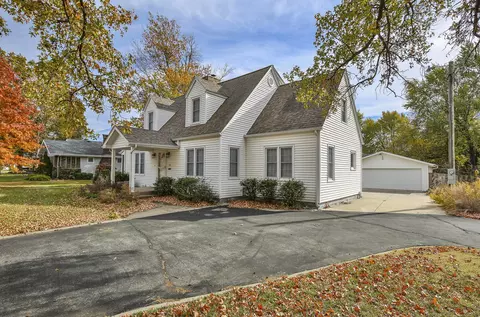 417 W County St, Monett, MO 65708 photo 4