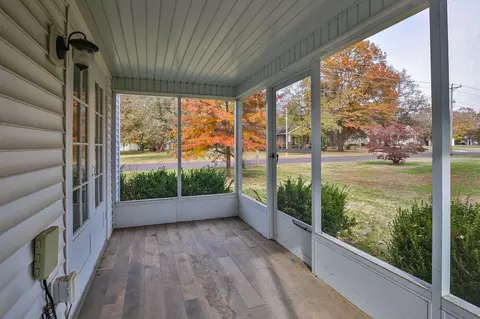 417 W County St, Monett, MO 65708 photo 12