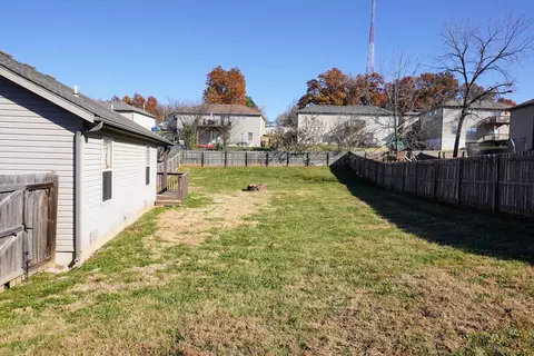 1202 W Canton Ct, Ozark, MO 65721 photo 3