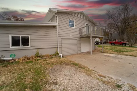 557 S Prince Ln, Springfield, MO 65802 photo 3