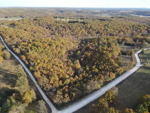 000 King Rd, Mountain Grove, MO 65711