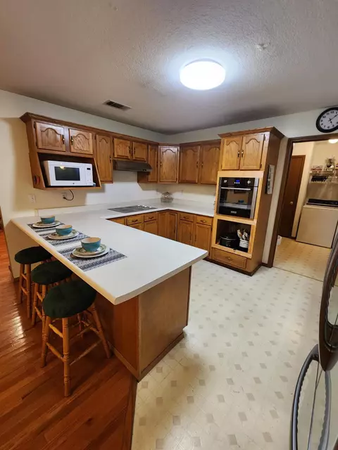 Kitchen - 310 Heritage Estates Rd, Branson, MO 65616 photo 2 of 5