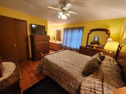 Bedroom - 310 Heritage Estates Rd, Branson, MO 65616 photo 5 of 11