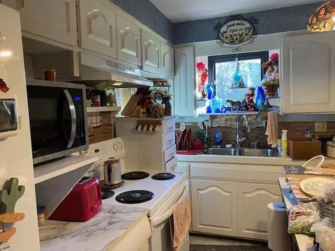 820 S Locust St, Marshfield, MO 65706 photo 10