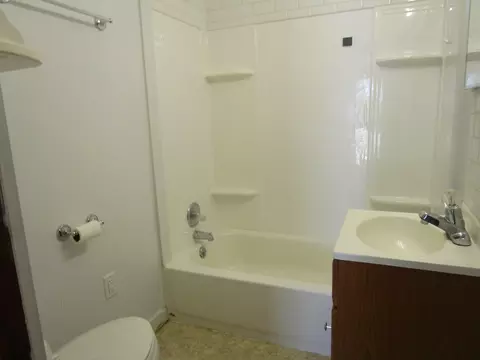 606 N Maple St, Mountain View, MO 65548 photo 10