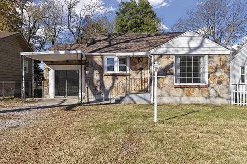 1631 E Blaine St, Springfield, MO 65803