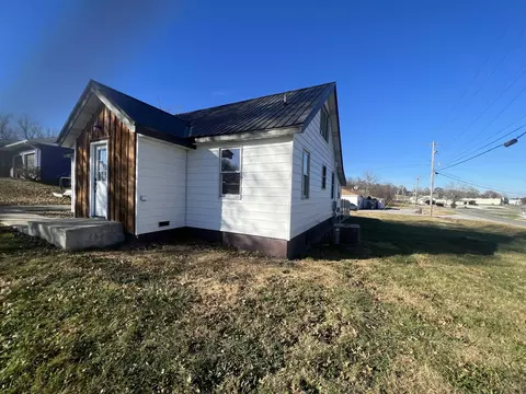 100 W Maple St, Mansfield, MO 65704 photo 24