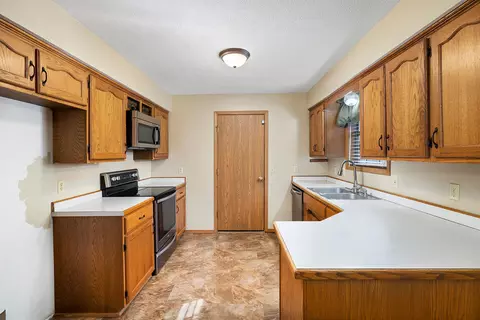 587 S Bradford Ave, Nixa, MO 65714 photo 10