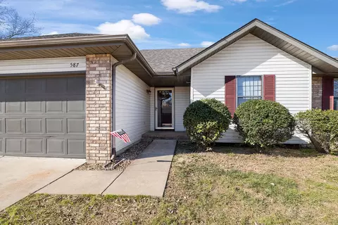 587 S Bradford Ave, Nixa, MO 65714 photo 2