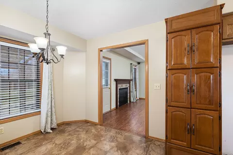 587 S Bradford Ave, Nixa, MO 65714 photo 7