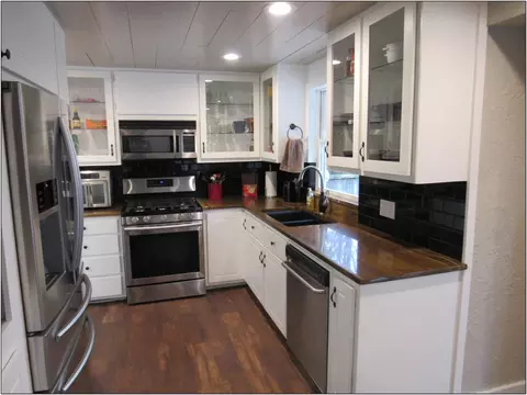 1423 E Buena Vista St, Springfield, MO 65804 photo 18