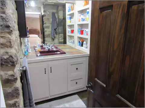 1423 E Buena Vista St, Springfield, MO 65804 photo 38