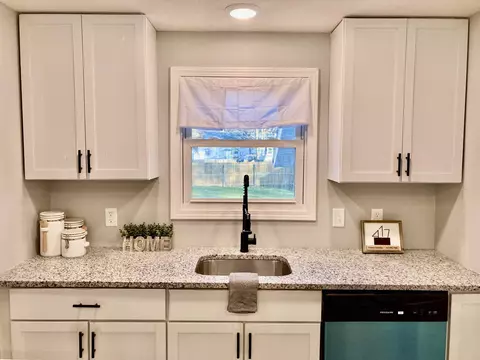 1228 S Pennsylvania Ave, Springfield, MO 65807 photo 5