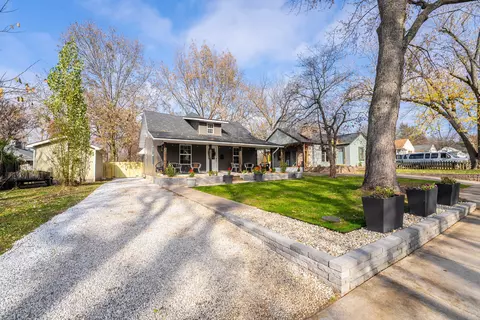 1411 E Stanford St, Springfield, MO 65804 photo 2