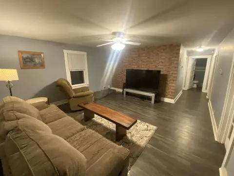 1657 E Commercial St, Springfield, MO 65803 photo 3