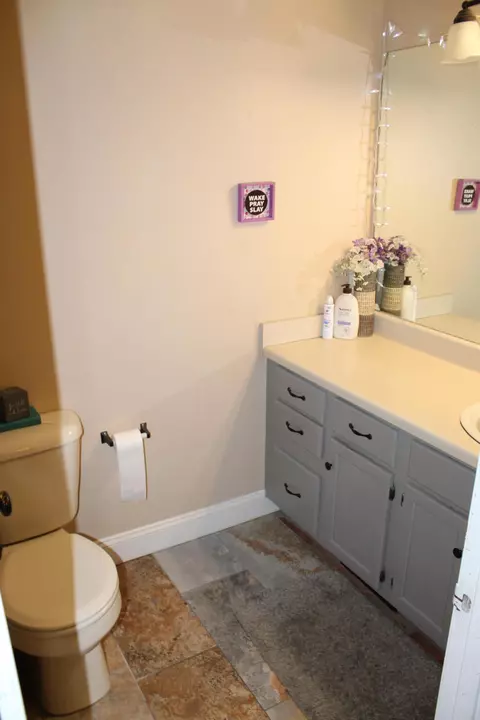 3375 S Leawood Ave #A & B, Springfield, MO 65807 photo 11