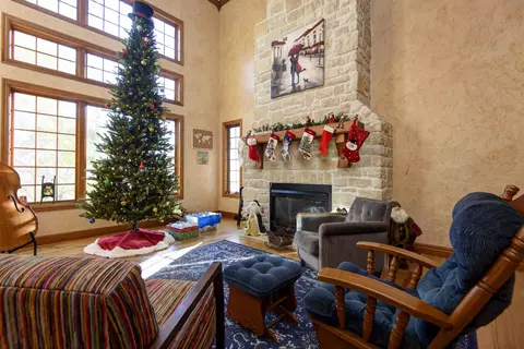 4350 E Misty Woods St, Springfield, MO 65809 photo 8