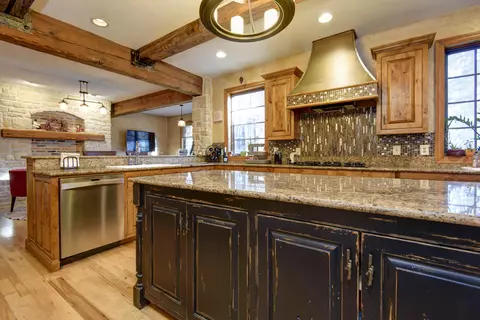 4350 E Misty Woods St, Springfield, MO 65809 photo 12