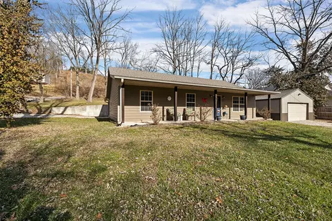 225 W Main St, Crane, MO 65633 photo 37