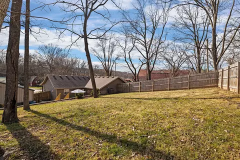 225 W Main St, Crane, MO 65633 photo 36