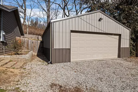 225 W Main St, Crane, MO 65633 photo 6