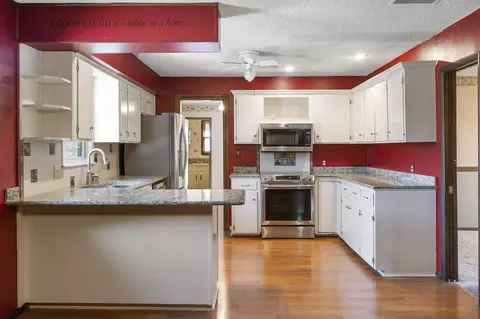 1508 S Bedford Rd, Springfield, MO 65809 photo 6