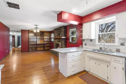 1508 S Bedford Rd, Springfield, MO 65809 photo 8