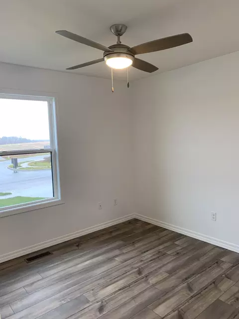 1447 Lyon Ave, Republic, MO 65738 photo 11