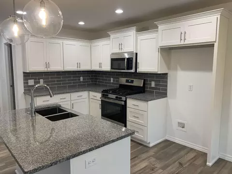1447 Lyon Ave, Republic, MO 65738 photo 5
