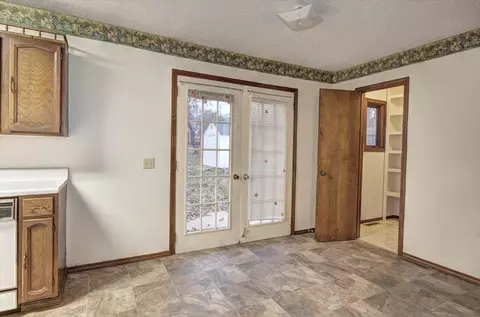 213 South St, Willard, MO 65781 photo 3