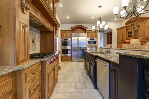 764 S Mulberry Ln, Springfield, MO 65809 photo 11