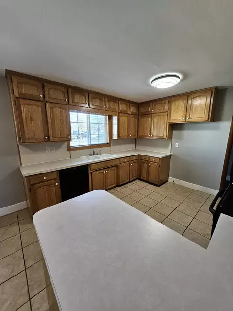 501 Highland Ave, Monett, MO 65708 photo 5
