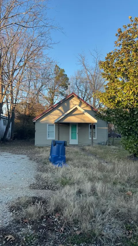 406 W Maple St, Mansfield, MO 65704 photo 3