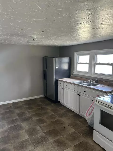 406 W Maple St, Mansfield, MO 65704 photo 5