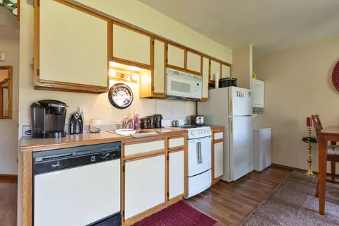 Kitchen - 2 Memory Ln #2, Branson, MO 65616 photo 2 of 2