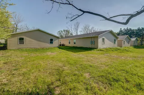 Exterior - 1610 W Ab W Scott St, Springfield, MO 65802 photo 14 of 14