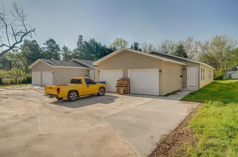 Exterior - 1610 W Ab W Scott St, Springfield, MO 65802 photo 9 of 14
