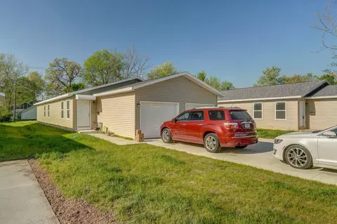 Exterior - 1610 W Ab W Scott St, Springfield, MO 65802 photo 8 of 14